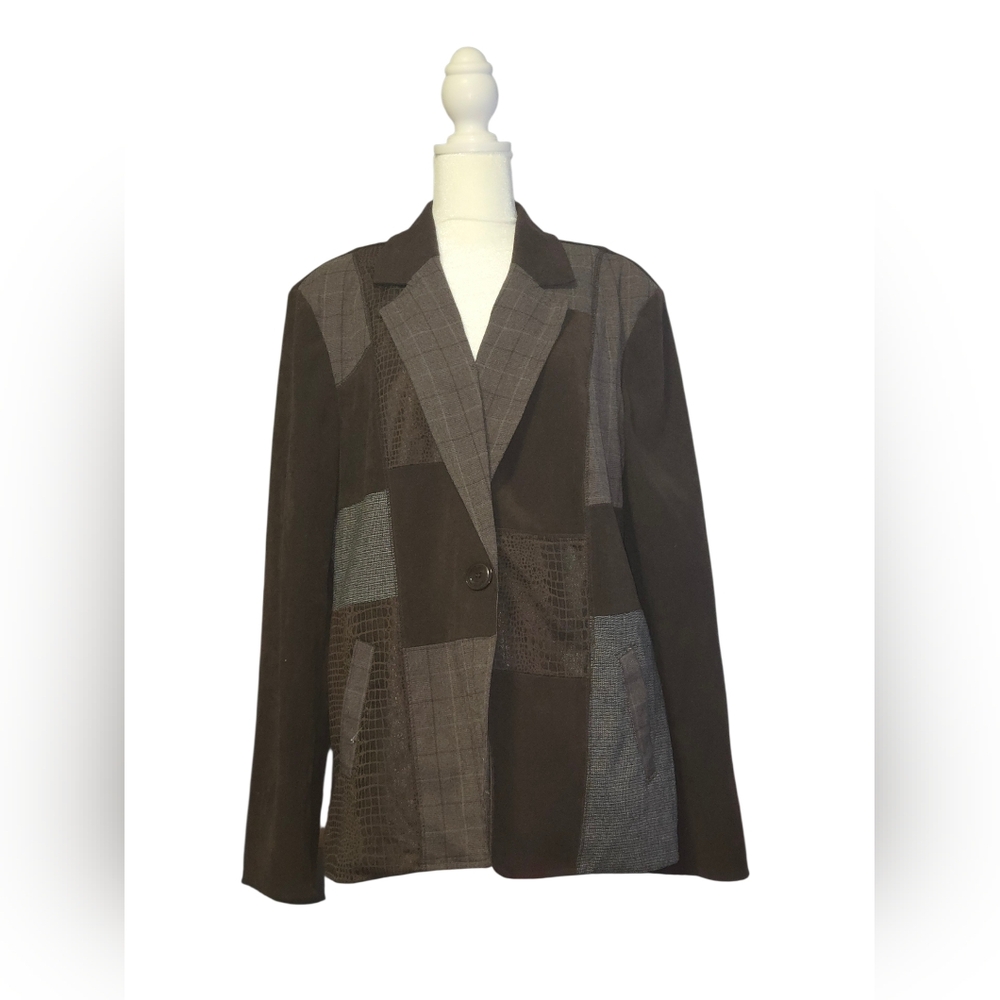 Brown Blazer‎